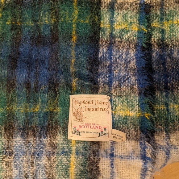 Mohair and Wool blanket scarf - Picture 3 of 4